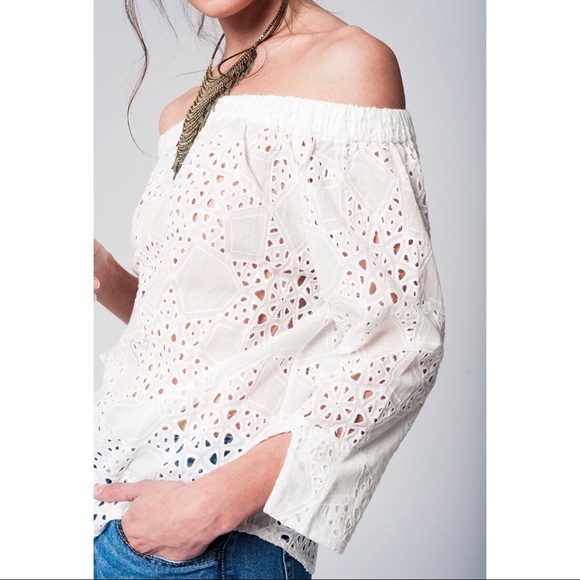 NWT WHITE 3/4 SLEEVE EYELET TOP - Picture 2 of 3